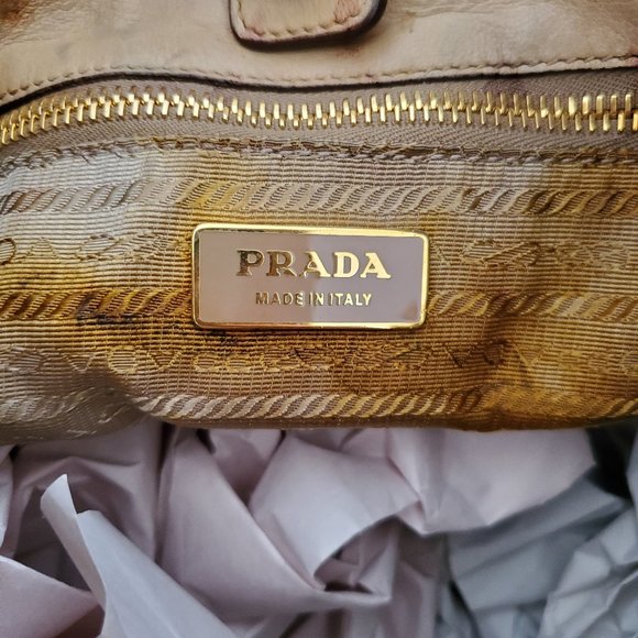 ********SOLD  **********Prada - Picture 7 of 10